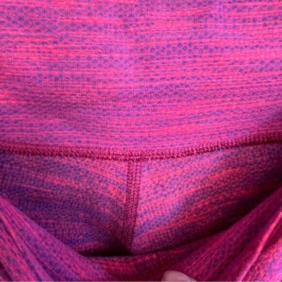 LULULEMON   * Wunder Under Crop II Diamond Jacquard Space Dye Bumble Berry Sz 4 - Picture 12 of 16